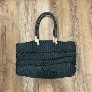 Straw beach bag